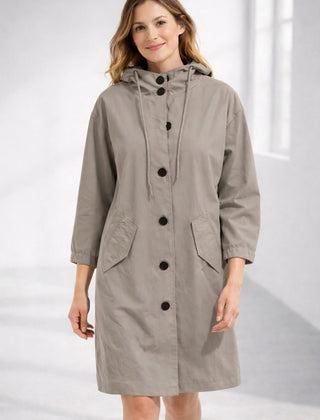 Chaqueta larga con capucha