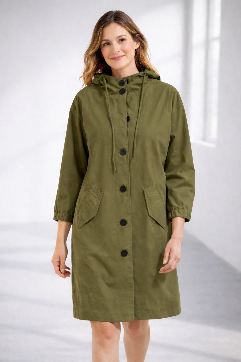Chaqueta larga con capucha
