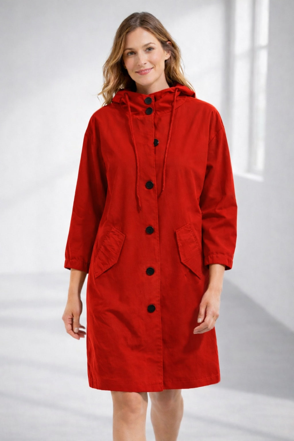 Chaqueta larga con capucha