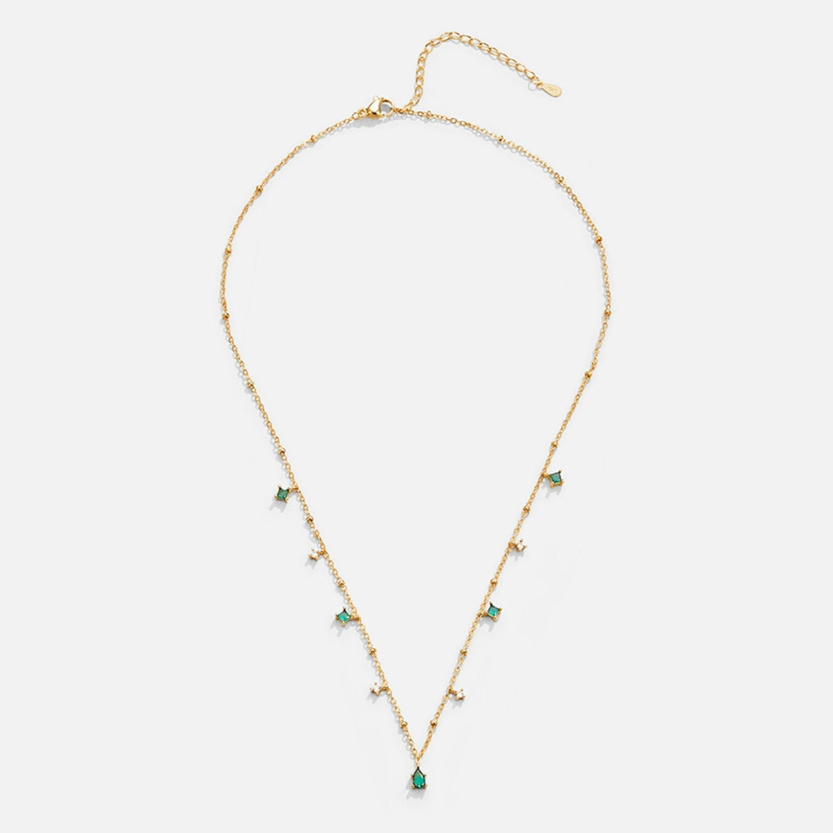 Collar dorado adornado con perlas - Raúl & Sara Madrid