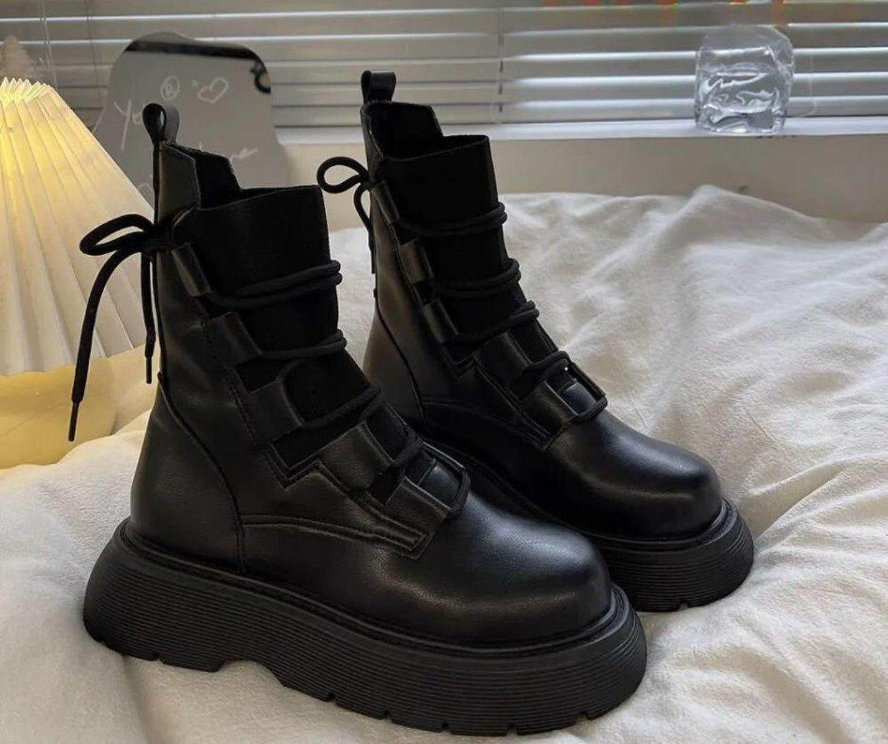 Botines con cordones de plataforma
