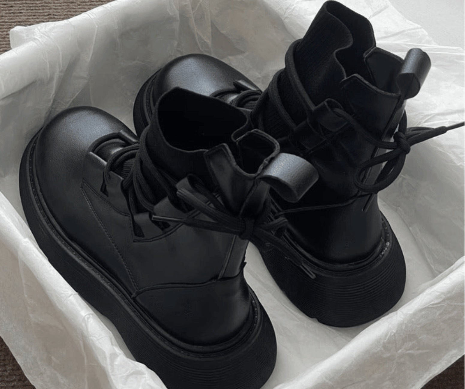 Botines con cordones de plataforma