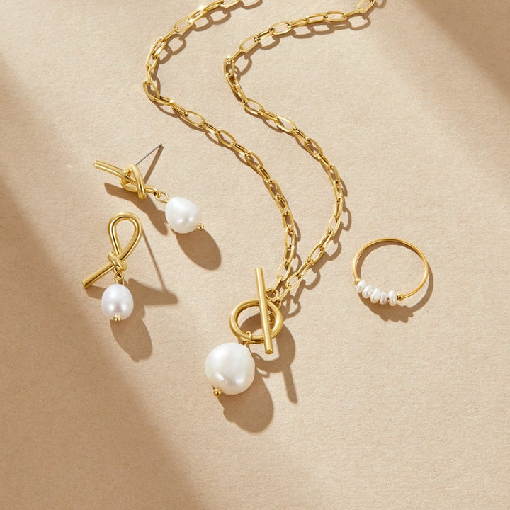 Francesca – Collana dorata con pendente in filigrana