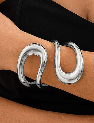 Pulsera Asimétrica con Diseño Recortado - Raúl & Sara Madrid