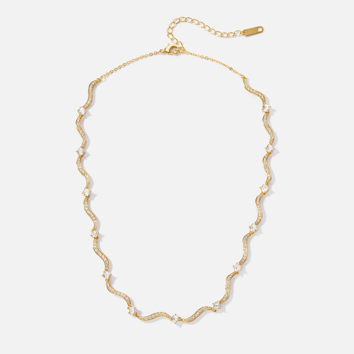 Jitka – Collar Dorado de Diseño Geométrico