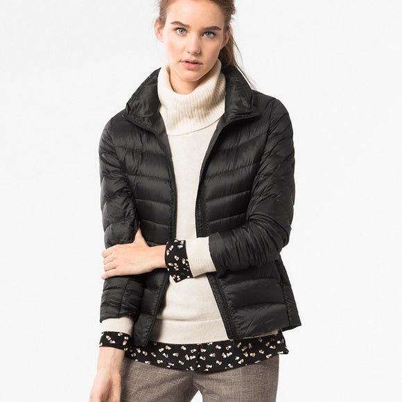 Chaqueta de plumas de cuello alto