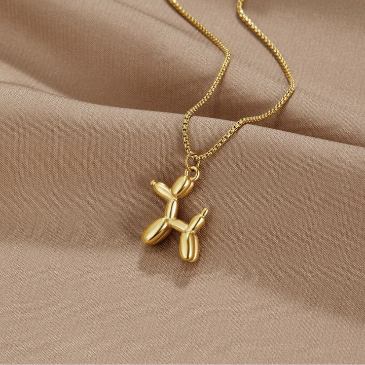 Nora – Delicate Pendant Necklace