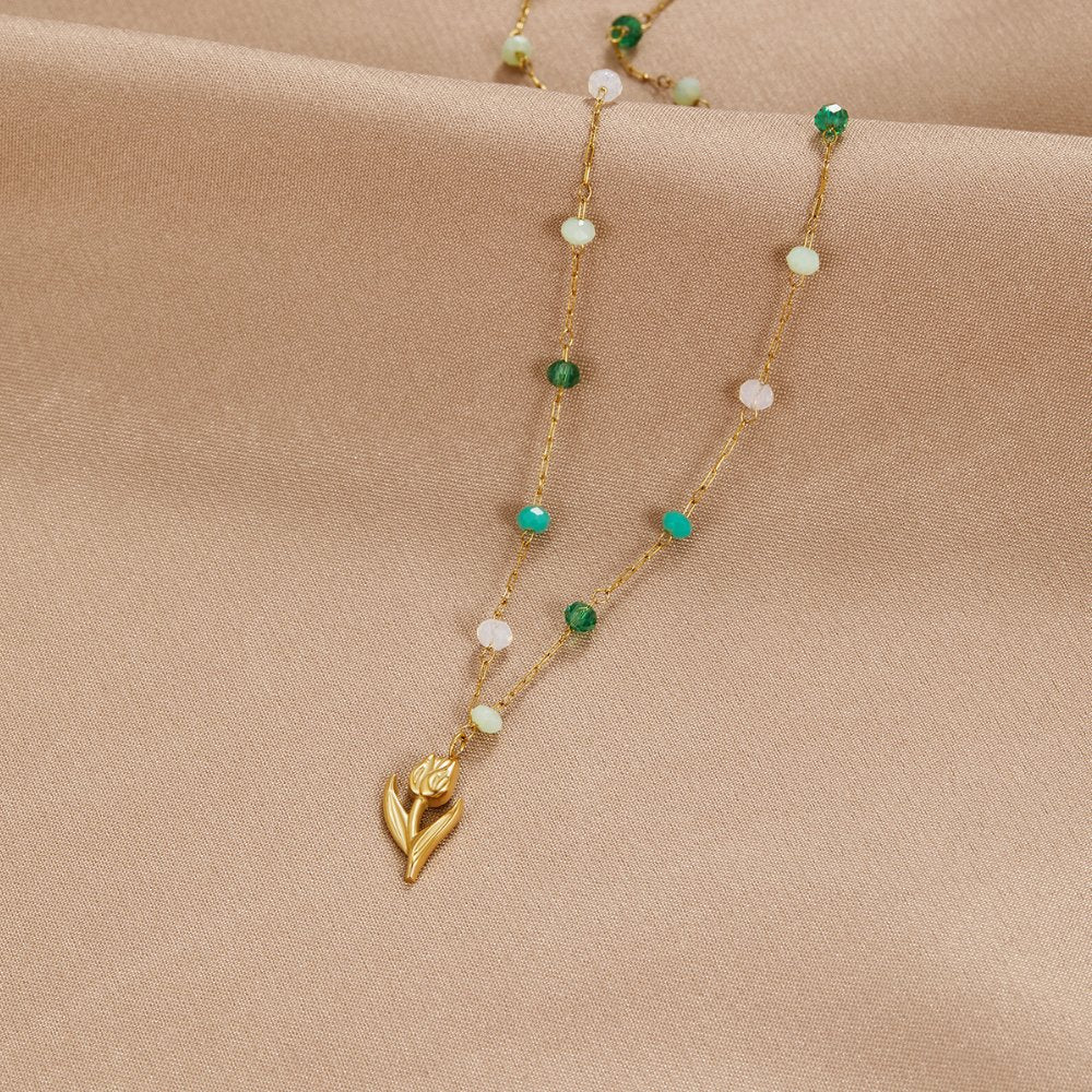 Loreta – Collana dorata con elementi strutturati
