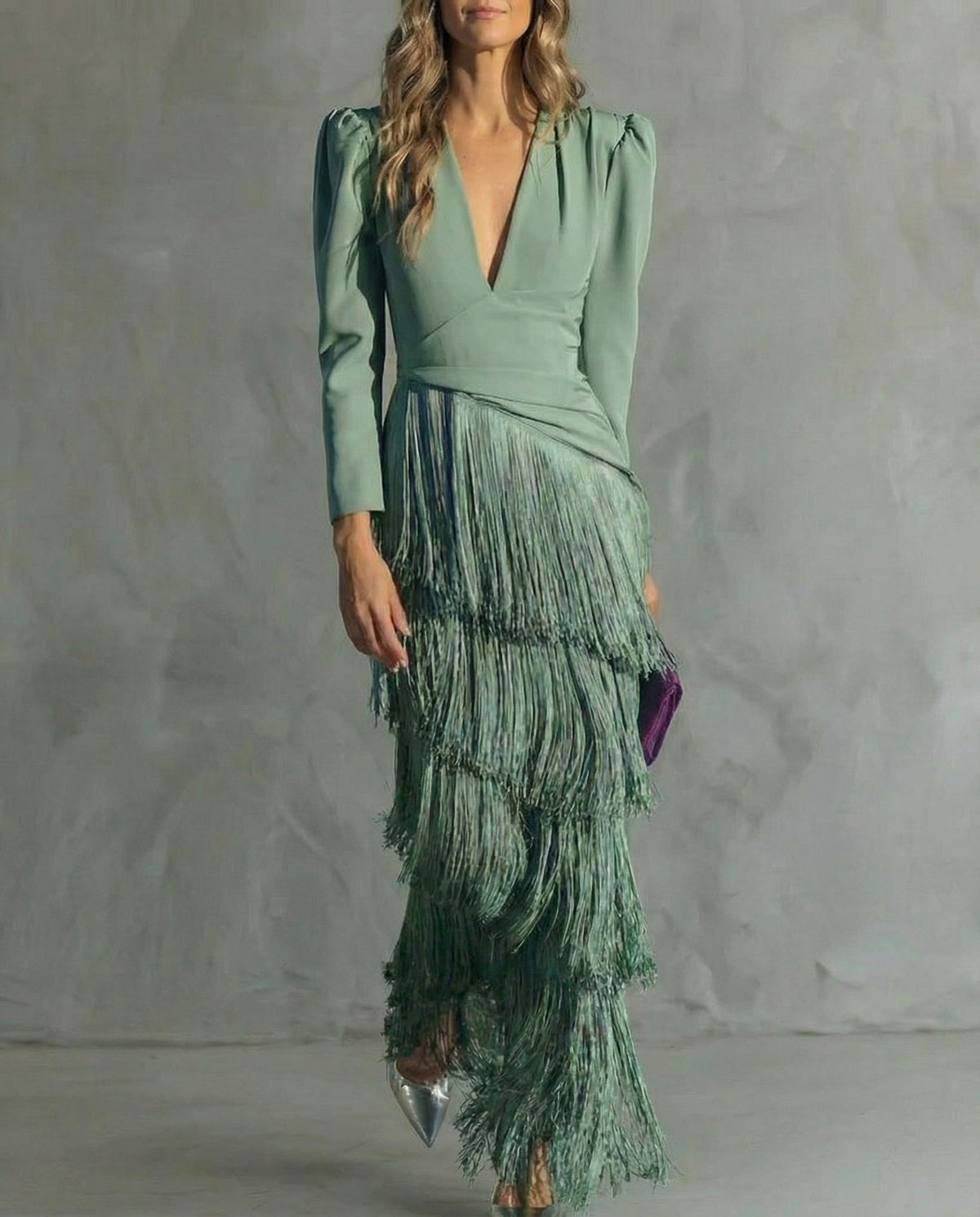 Vestido midi elegante con mangas de flecos - Raúl & Sara Madrid