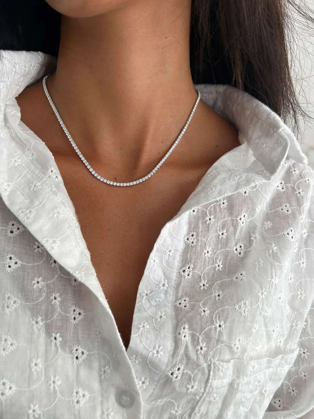 Kateřina – Elegante Cadena de Oro