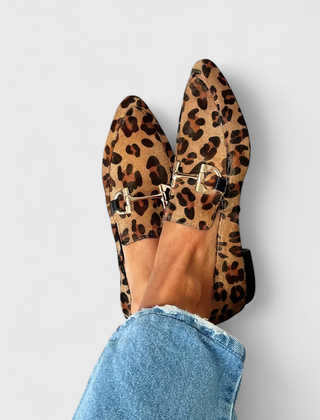 Mocasines Elegantes Lluvia con Diseño Grabado y Tacón Delicado - Raúl & Sara Madrid