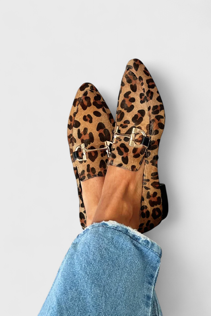 Mocasines Elegantes Lluvia con Diseño Grabado y Tacón Delicado - Raúl & Sara Madrid