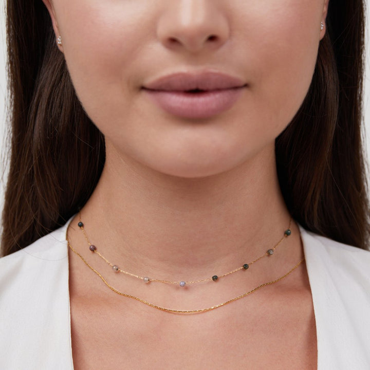 Katharina – Collana dorata con pendente a forma rettangolare