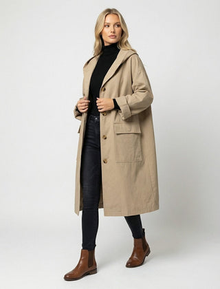 Gabardina larga con capucha