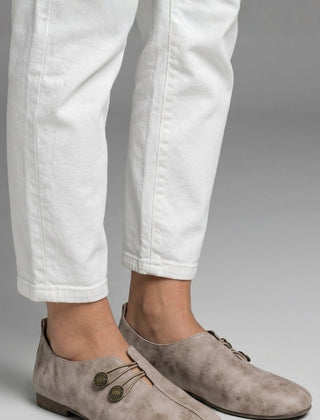 Mocasines planos con botones