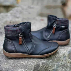 Botines planos con cremallera