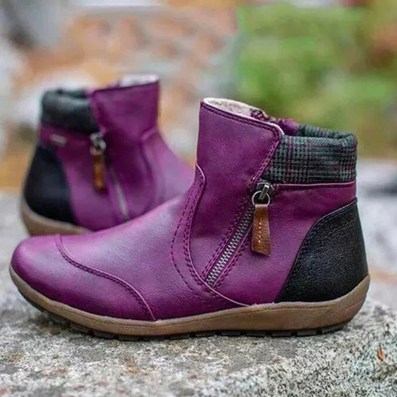 Botines planos con cremallera