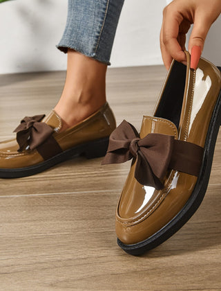 Mocasín de charol de plataforma