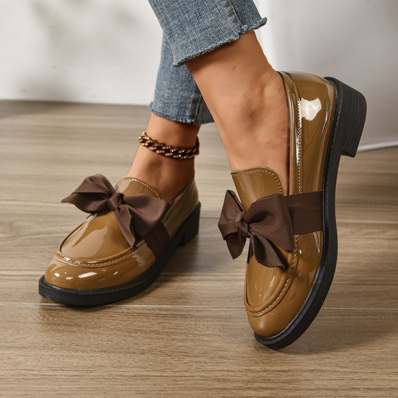 Mocasín de charol de plataforma