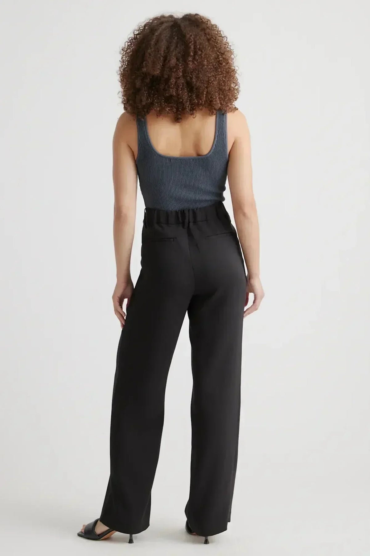 Tinashe Pantalones de Pierna Ancha a Medida - Raúl & Sara Madrid
