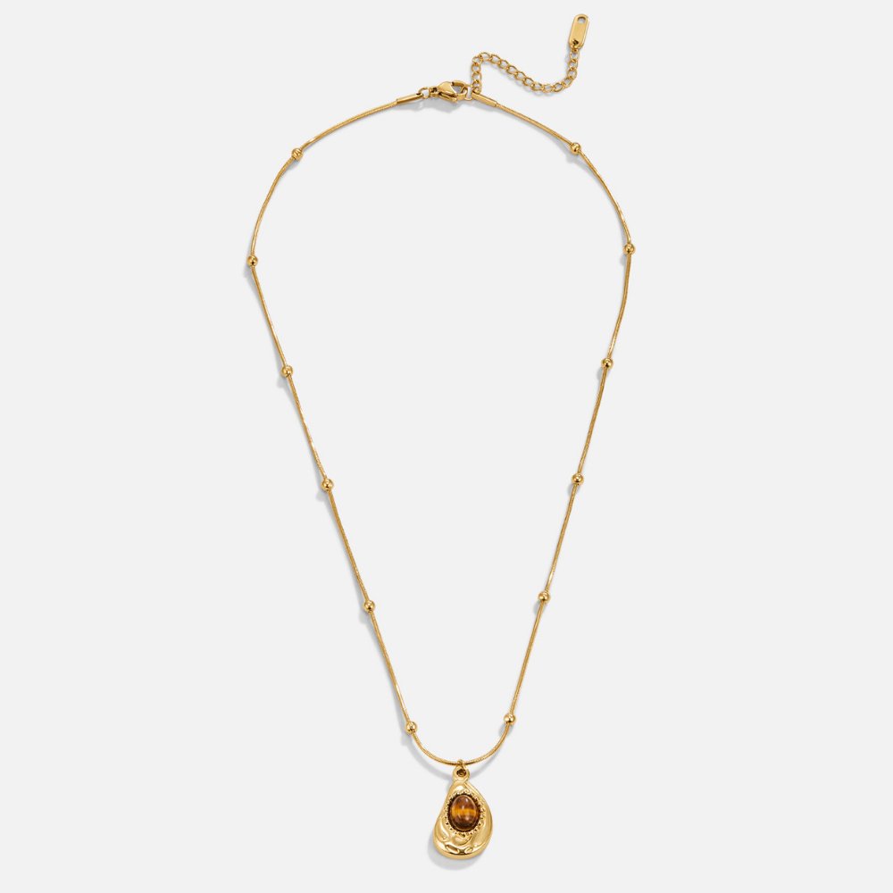 Rosa – Collana dorata con delicate perle