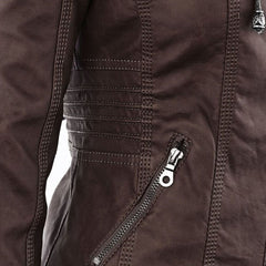 Chaqueta motera con capucha
