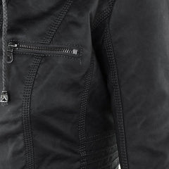 Chaqueta motera con capucha
