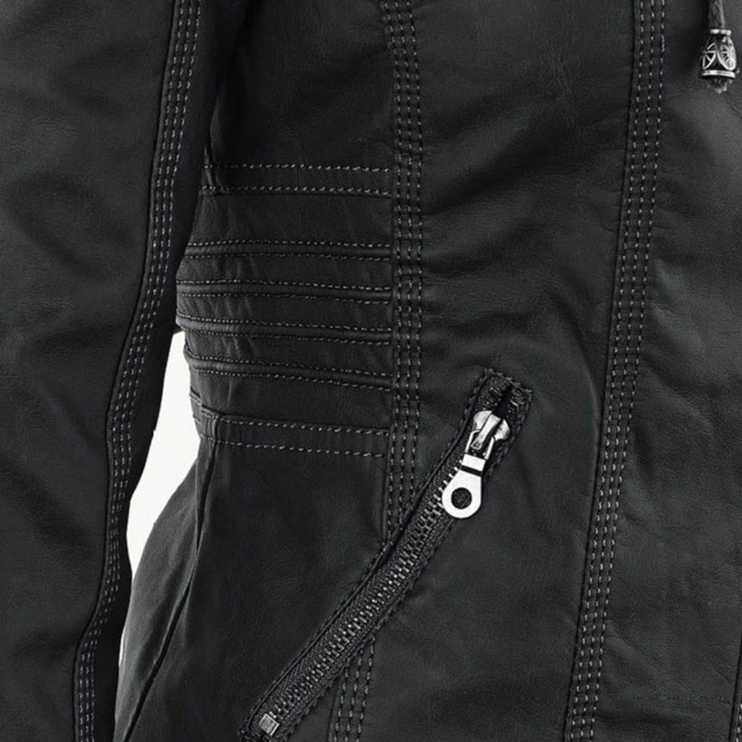 Chaqueta motera con capucha