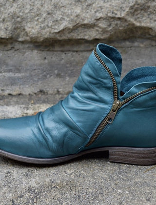 Valentina · Botines de piel con cremallera