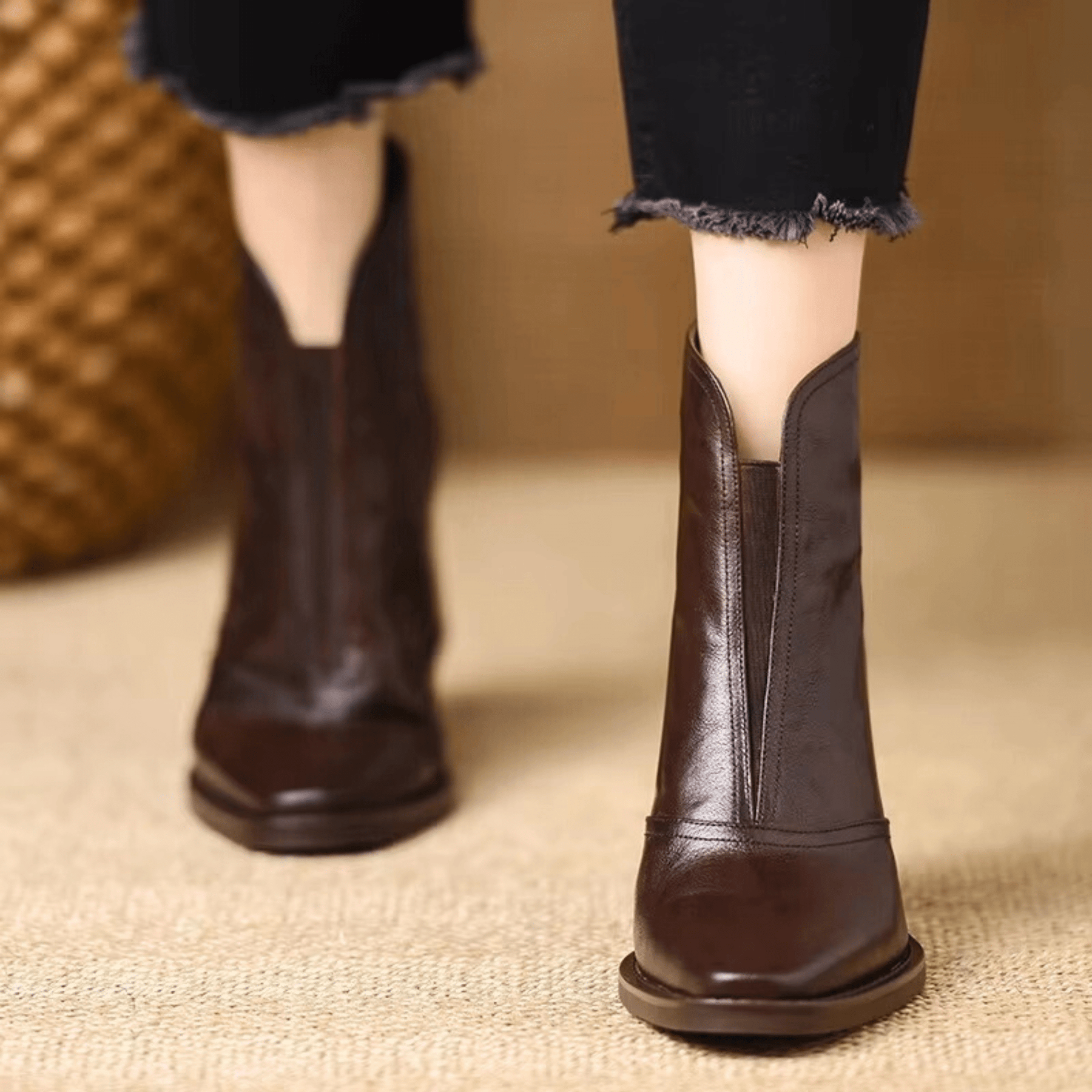 Botas de mujer al tobillo con tacón ancho y cremallera – estilo urbano elegante