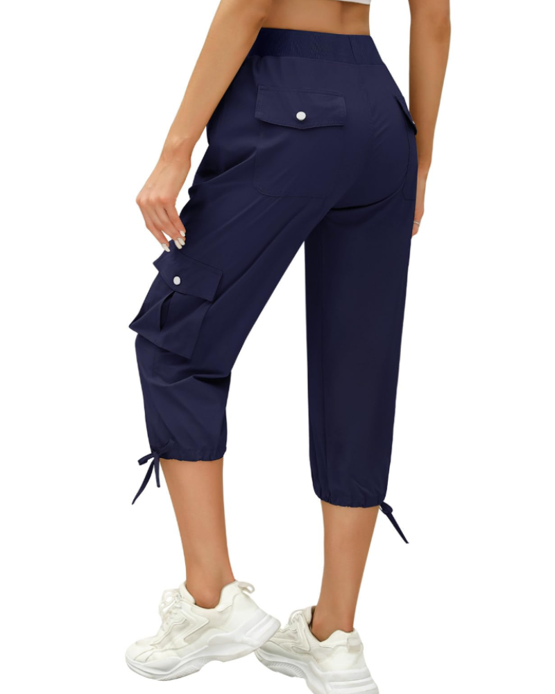 Juliette · Pantalón capri cargo ligero de secado rápido con 6 bolsillos